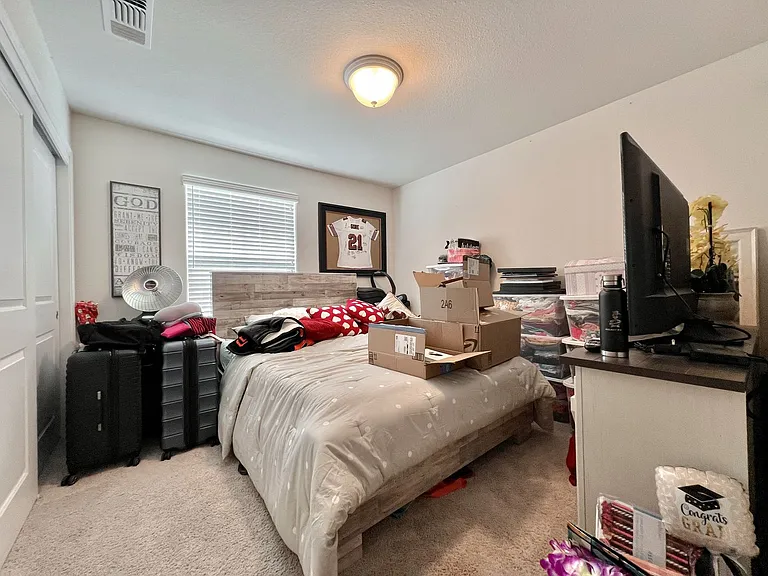 264 Blenheim Ct — Photo 18
