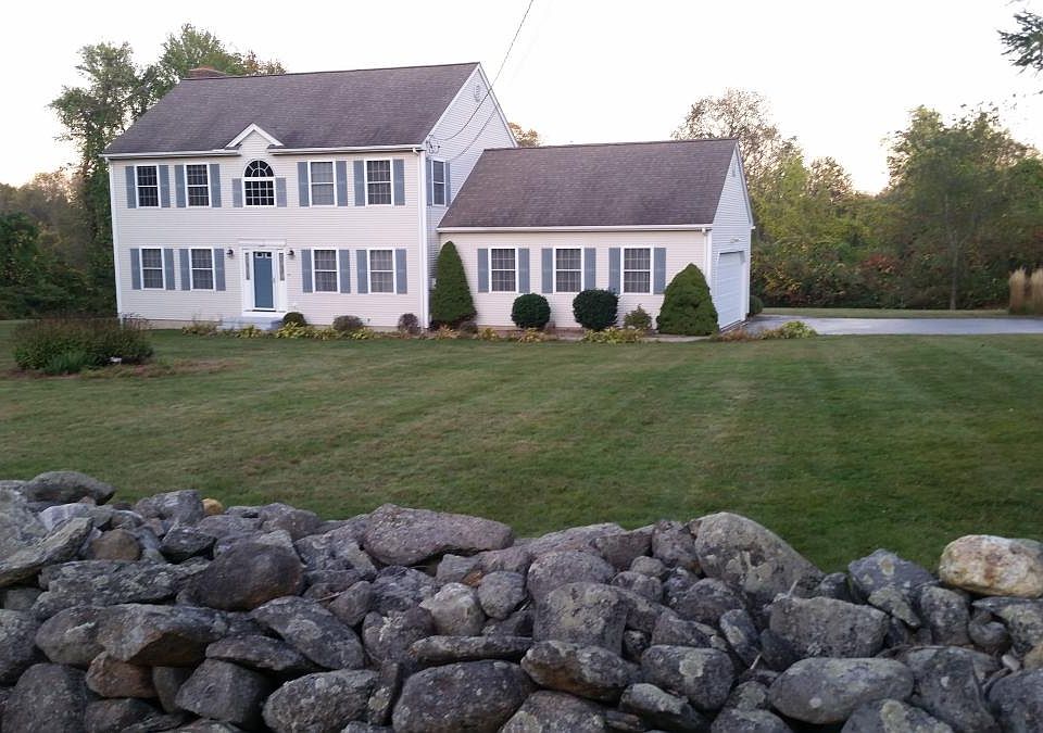 Beautiful 2,100+ sq.ft. 3BR / Quiet Country Setting