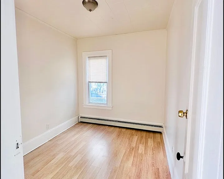 175 Amherst Street — Photo 9