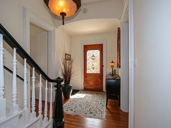 4th image of 254 Kearney St