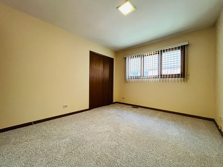 1483 Heather Ln — Photo 16
