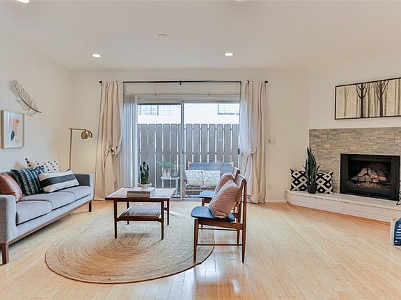 4th image of 4543 Coldwater Canyon Ave APT 7