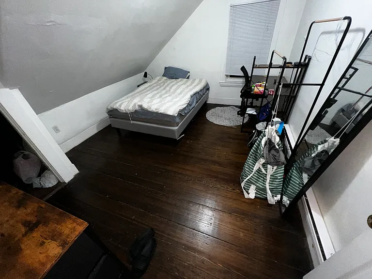 40 Hillside St — Photo 44
