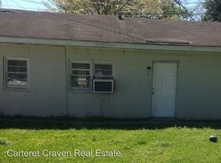 100 Vine St APT 6, Havelock, NC 28532