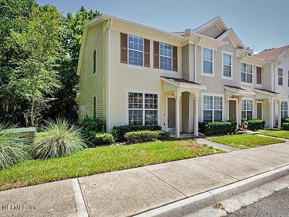 4th image of 8423 THORNBUSH Court