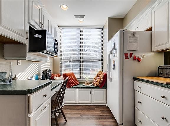 4th image of 2904 Woodbridge Crossing Dr #2904