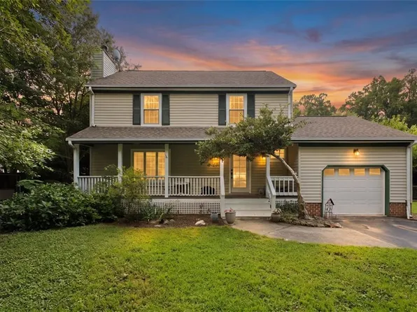 137 Sand Hill Rd, Williamsburg, VA 23188