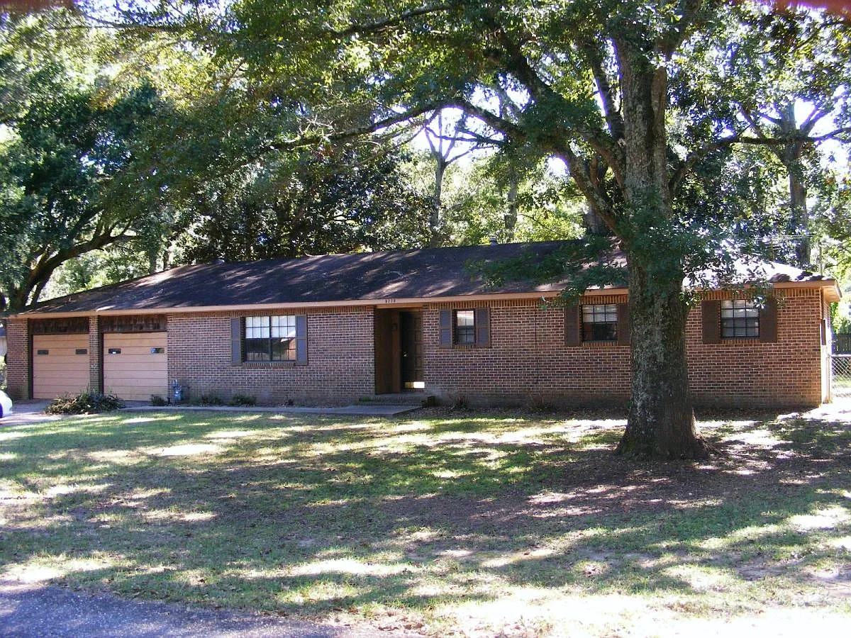 5770 Magnolia Road — Photo 1
