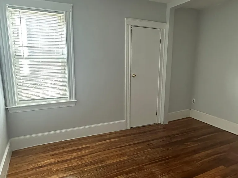 34 Grove St #Q — Photo 8