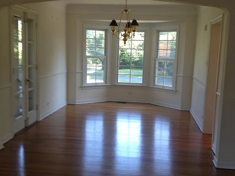 425 W North St — Photo 7