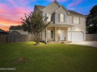 204 Rudolph Ln, Hubert, NC 28539