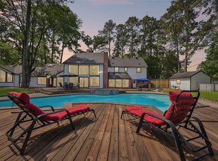 1211 Golden Bear Ln, Humble, TX 77339