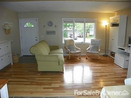 3rd image of 3220 Highland Cir