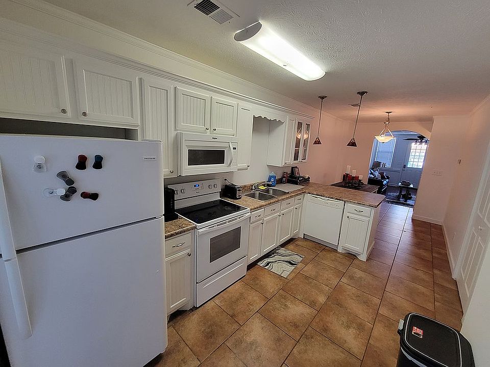 242 Guinn St, Savannah, TN 38372 Zillow