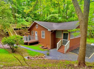 4151 Oak Ridge St, Pigeon Forge, TN 37863