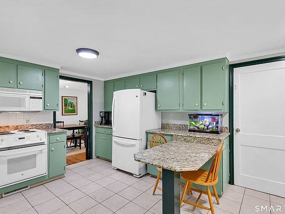 4th image of 19 Stevens Street