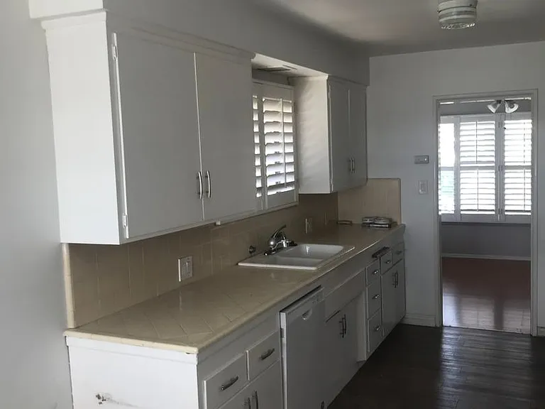 5008 W 58th Pl — Photo 20