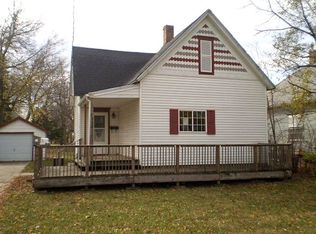 1323 W 4th St, Hastings, NE 68901