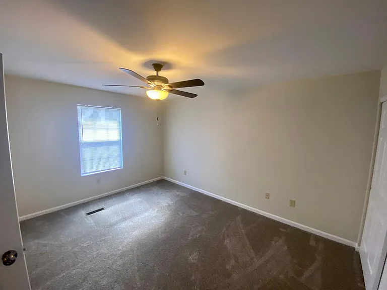 1694 Jeffrey Ln — Photo 16