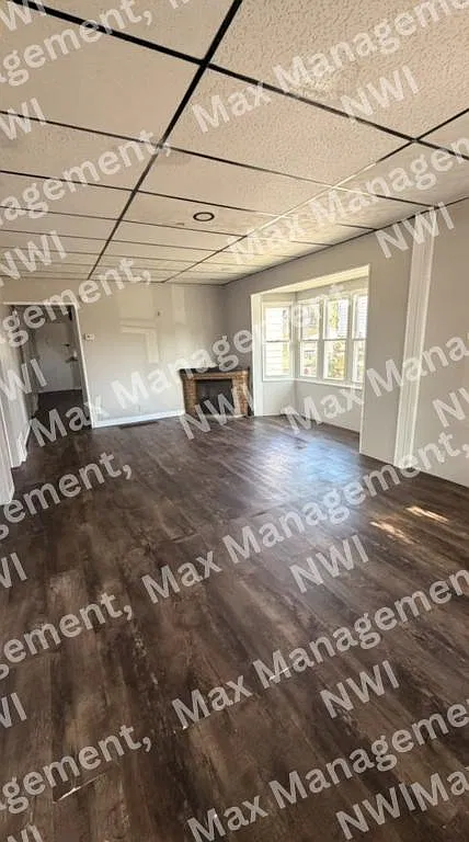 522 Emlyn Pl — Photo 2