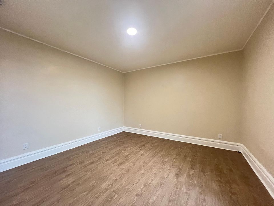 2nd image of 94 Fairmount Ter APT 410