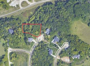 5697 SW Lake Ridge Dr, West Des Moines, IA 50265