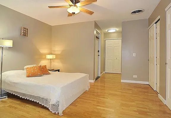 4th image of 225 E 86th St APT 305