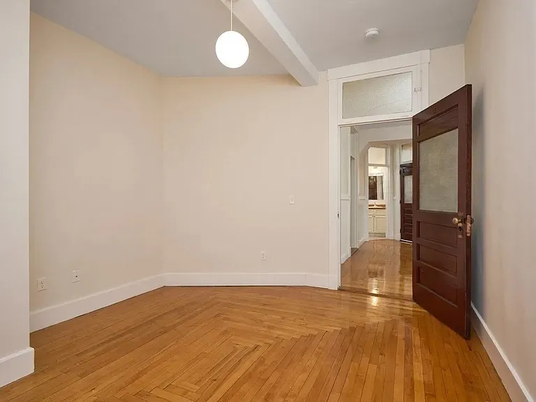 15 Hamilton St #1 — Photo 16