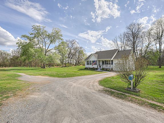 4th image of 8133 Misty Ln