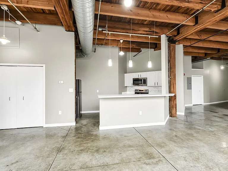 SoHo Lofts — Photo 11