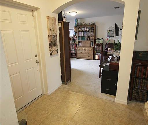 4th image of 726 Morningview Ct
