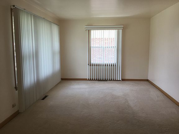 2nd image of 10335 Pelham St