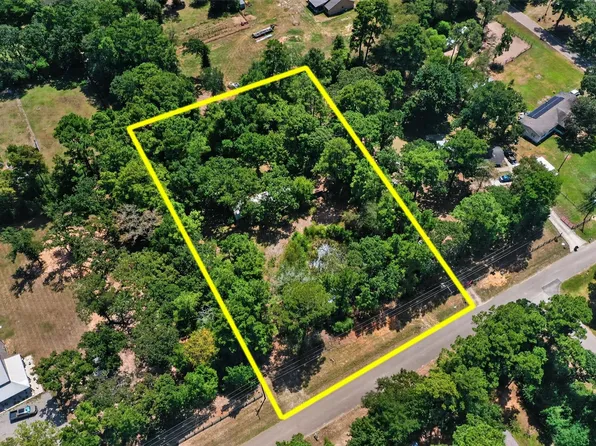 21051 Country Pines Rd, Magnolia, TX 77355
