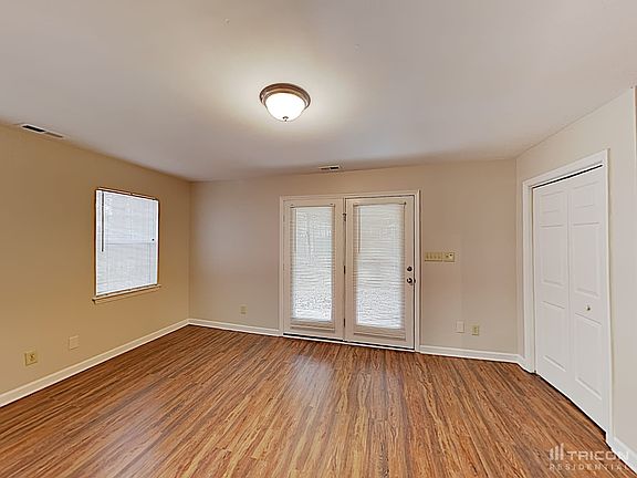 5th image of 1915 Cherring Ln