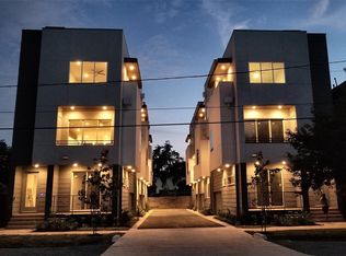 910 W 19th St #C, Houston, TX 77008