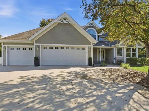 2668 Waterford Ct, Saint Cloud, MN 56301