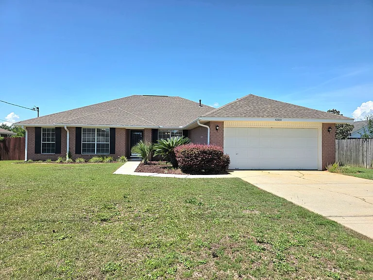 4300 Frasier Ln — Photo 1