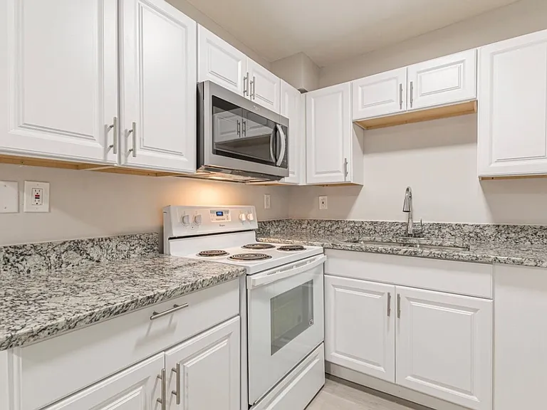 ZD Townhomes — Photo 6