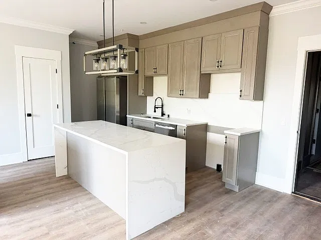 2 bed, 770 sqft, $2,750 — Photo 2