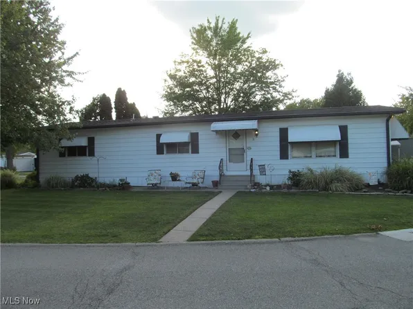3 Trolleyview Ln, Olmsted Falls, OH 44138