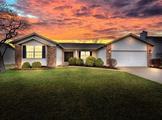 4013 Cambridge Crossing Dr, Saint Charles, MO