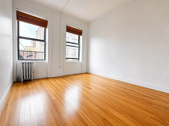 4th image of 367 S 5th St #3D