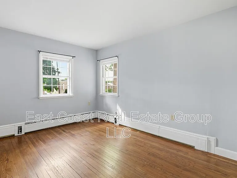 323 N Potomac St #2 — Photo 15