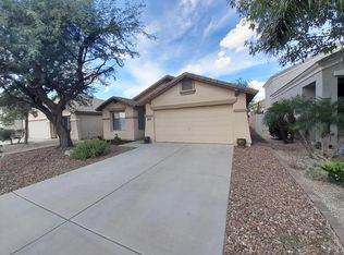 2032 W Green Tree Dr, San Tan Valley, AZ 85142