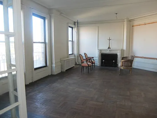 Sold by Level Group | media 17