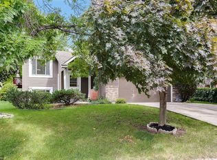 9462 Parkside Trl, Champlin, MN 55316