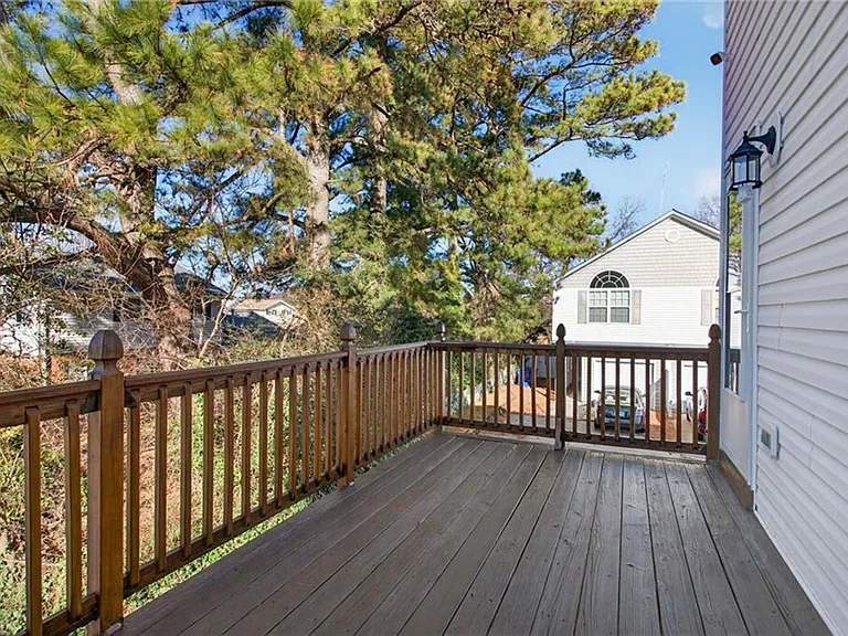8125 Redmon Rd #B — Photo 21