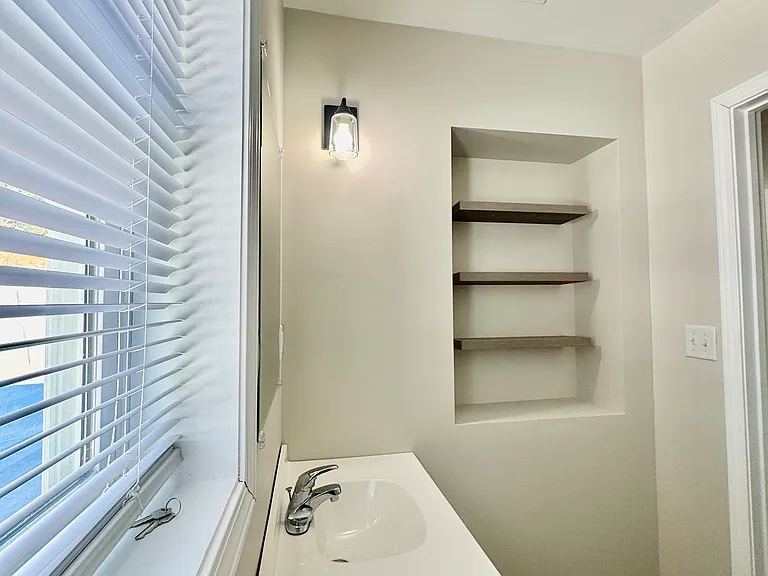 1070 Hightop Rd — Photo 17
