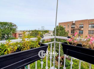 25-44 Crescent St #DGR, Astoria, NY 11102