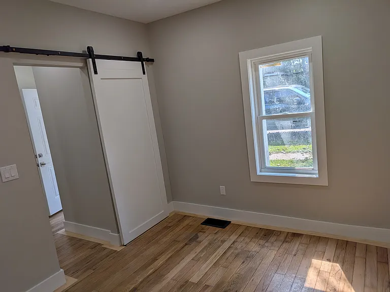 6-8 Steel St #8 — Photo 4
